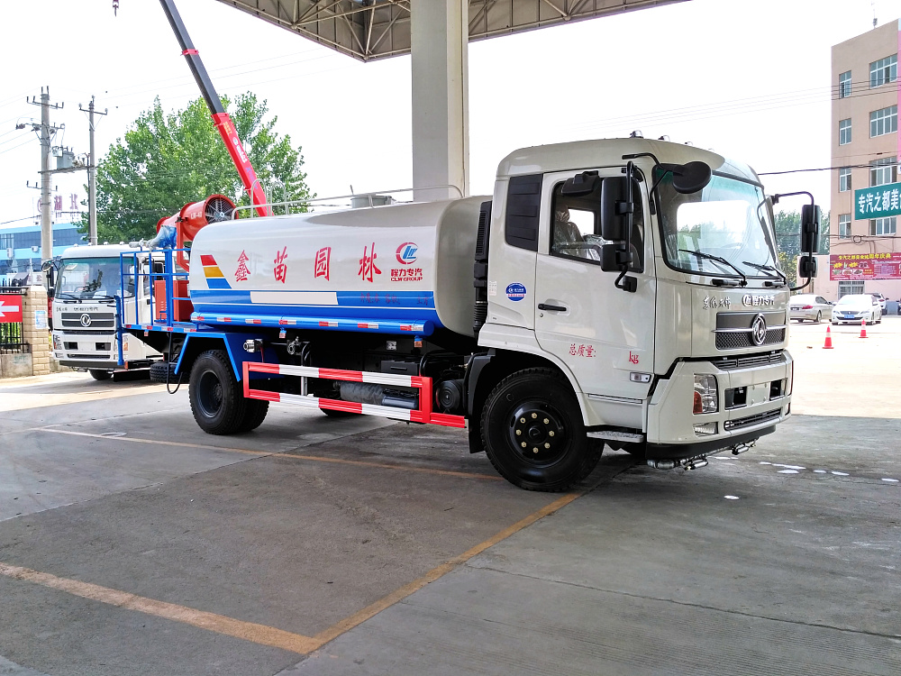 東風(fēng)天錦噴霧灑水車(國(guó)五12立方/30-40米霧炮)